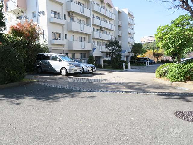 駐車場の出入り口