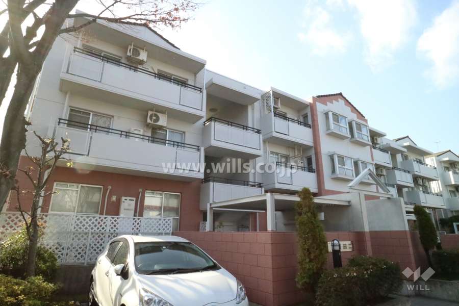 高槻阿武山二番街Ｅ02号棟の外観(南東側から)