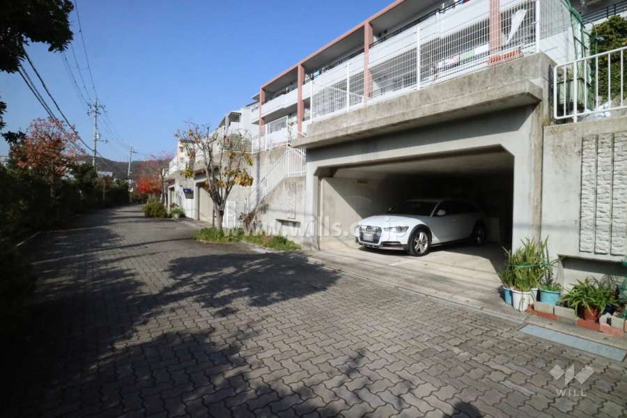 敷地内駐車場(屋内平面式)