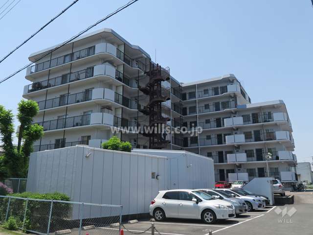 アーク茨木の外観（北東側から）