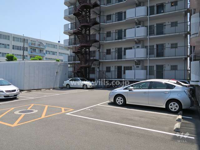 敷地内駐車場（屋外平面式）