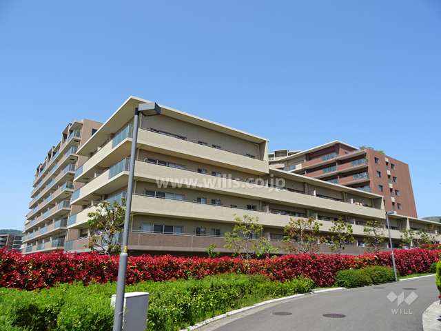 ア・デイ彩都C棟ガーデンレジデンスの外観（南東側から）