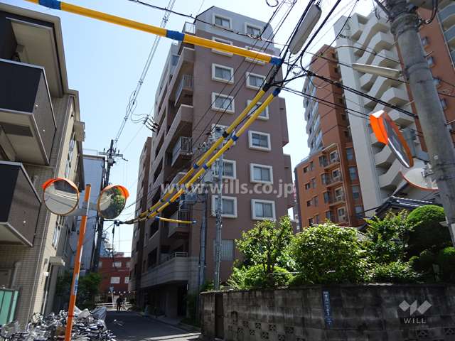 アンデコール茨木春日の外観（北東側から）