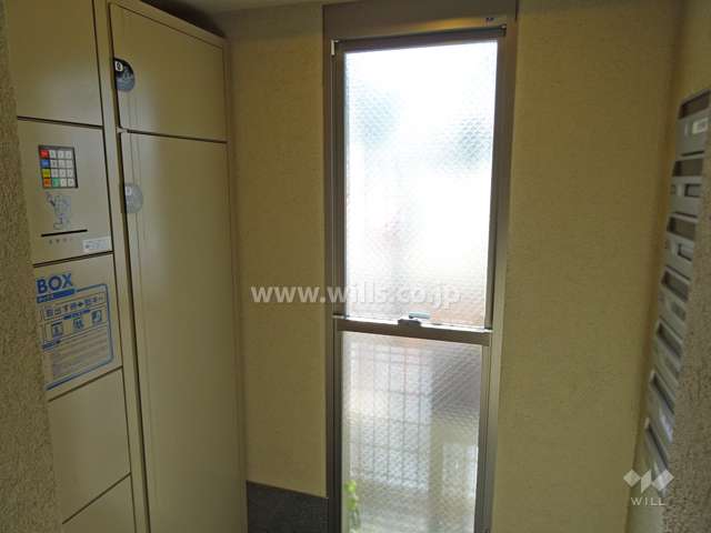 宅配ボックスと共用ポスト