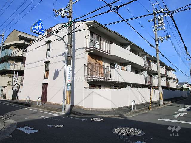 グランドメゾン茨木の外観（南西側から）