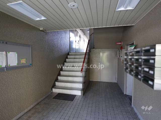 エントランスホール（共用ポスト）