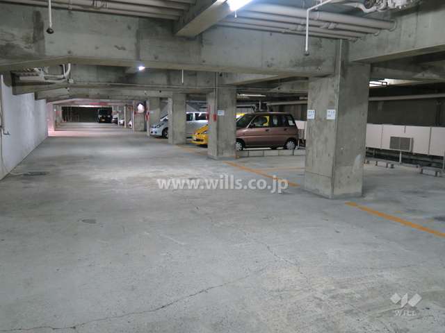 敷地内駐車場（屋内平面式）