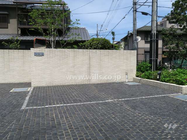 来客用駐車場兼洗車場