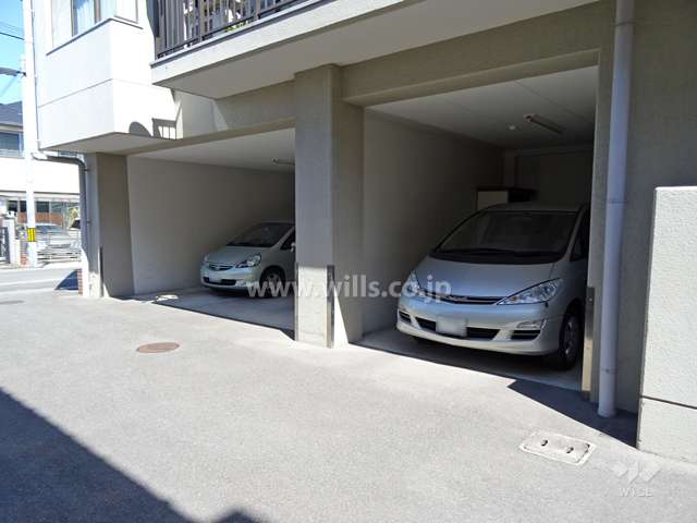敷地内駐車場（屋内平面式）
