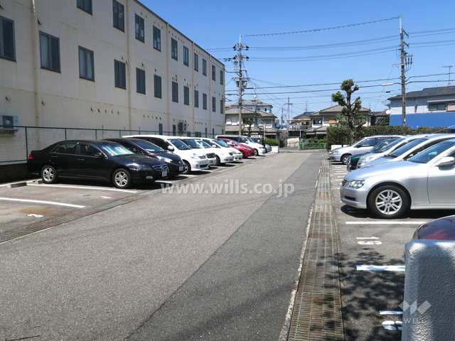 敷地内駐車場（屋外平面式）