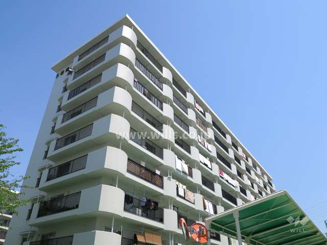 ニチモグリーンタウン茨木5番館の外観（南西側から）