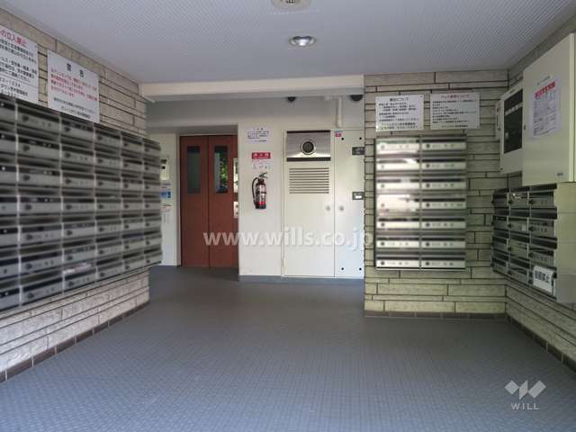 エントランス内