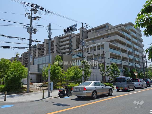プラウドシティ茨木の外観(南西側から)