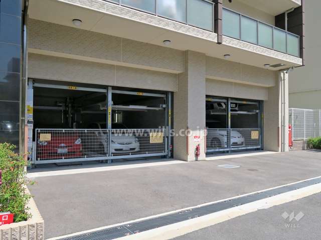 敷地内駐車場（屋内機械式）