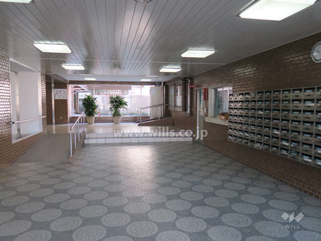 エントランスホール