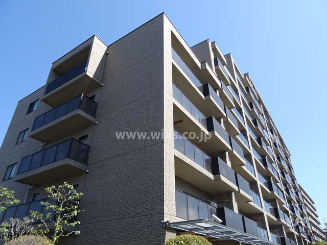 ライフフィールドハイム茨木の外観（北西側から）