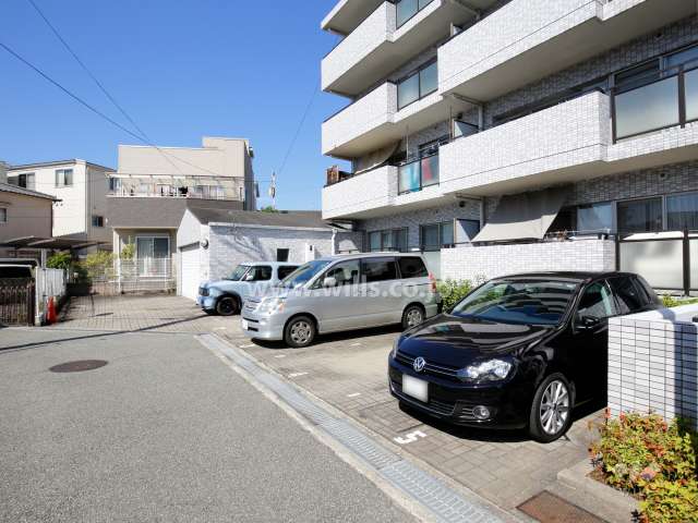 敷地内駐車場（屋外平面式）
