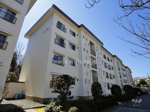茨木郡山C住宅A20棟の外観（北東側から）