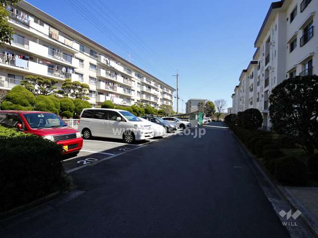 敷地内駐車場（屋外平面式）