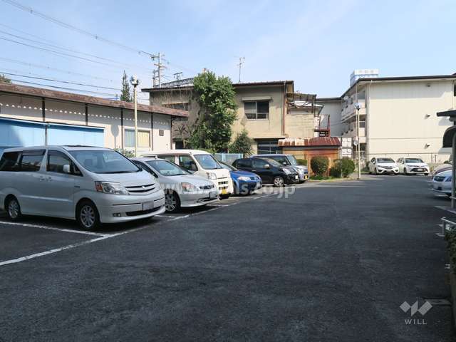 敷地内駐車場（屋外平面式）