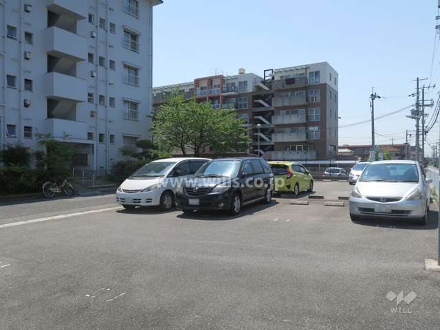 敷地内駐車場（屋外平面式）