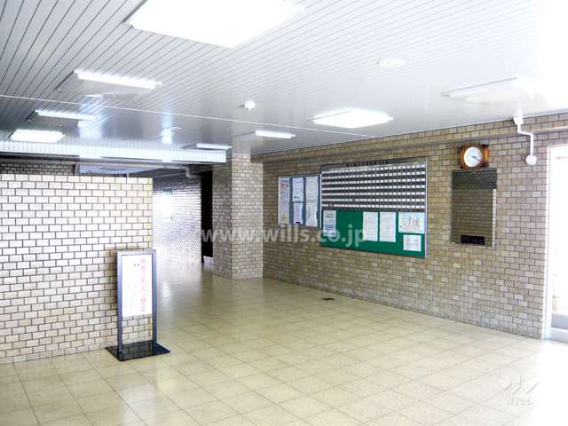 エントランスホール
