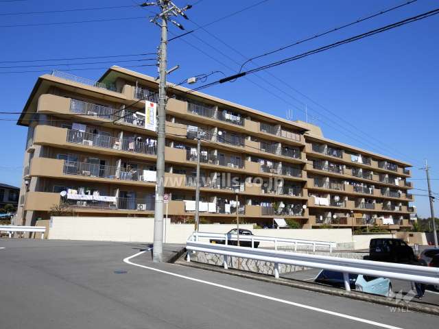 茨木春日丘グリーンハイツＢ棟の外観（南西側から）