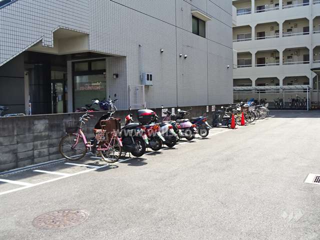 バイク置場