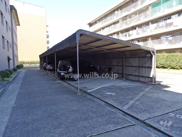 敷地内駐車場（屋外平面式）屋根付