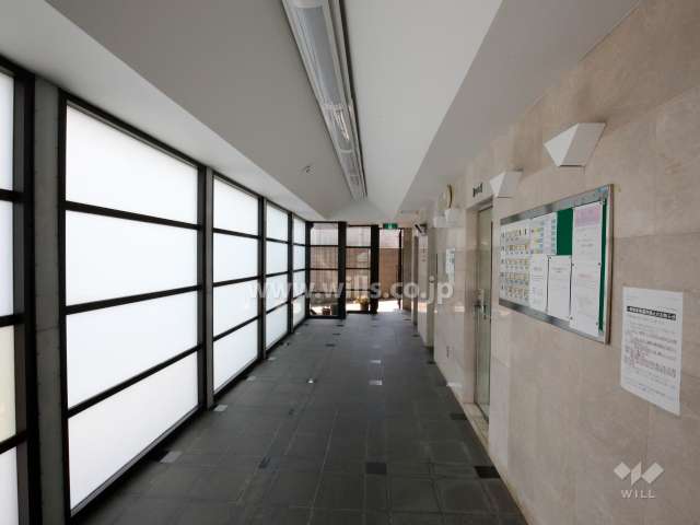 エントランスホール