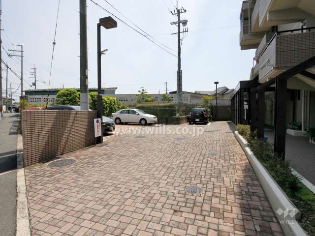 敷地内駐車場（屋外平面式）