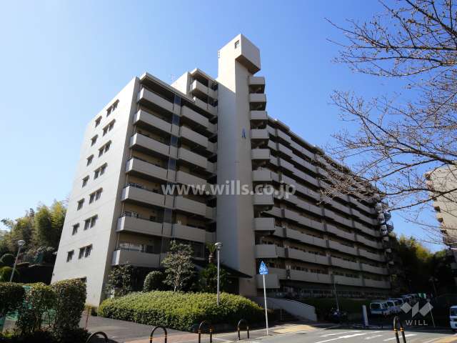 朝日プラザ千里北Ａ棟の外観（北西側から）