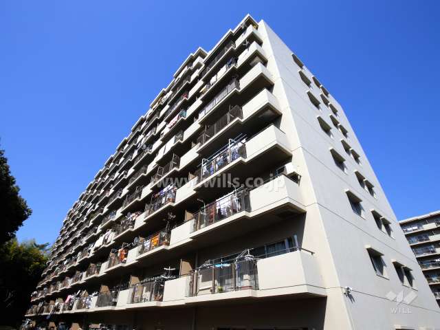 朝日プラザ千里北Ａ棟の外観（南東側から）