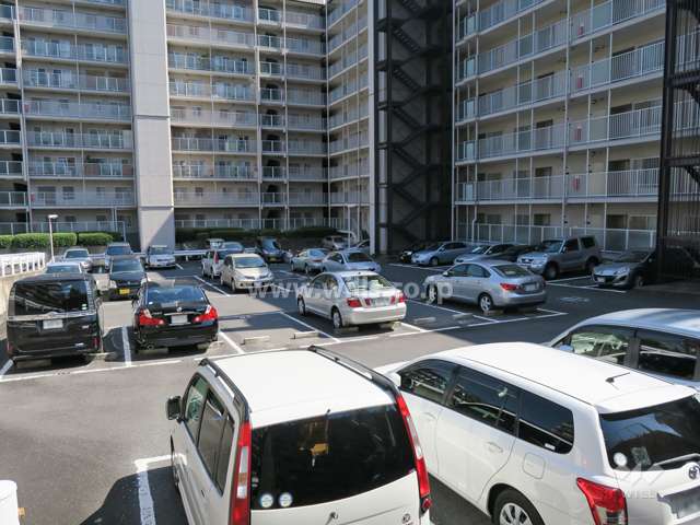 敷地内駐車場（屋外平面式）