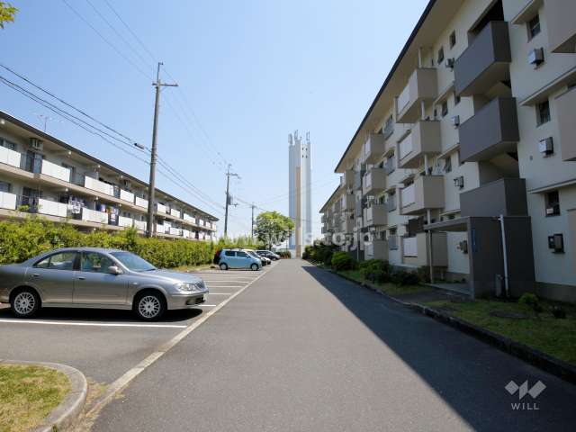 敷地内駐車場（屋外平面式）