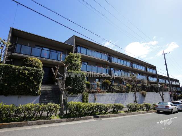 南春日丘プライムタウンC棟の外観（西側から）