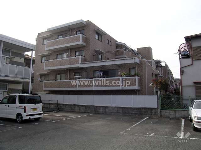 サニークレスト豊中の外観（東側から）