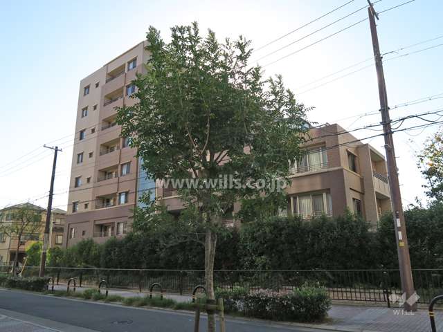 ステイツグラン茨木B棟の外観（北東側から）