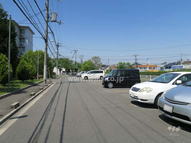 敷地内駐車場（屋外平面式）