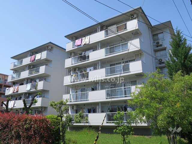 平田住宅3号棟の外観（南東側から）