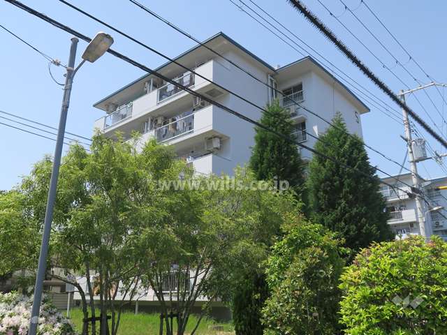 平田住宅5号棟の外観（南東側から）