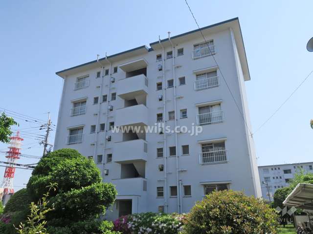 平田住宅6号棟の外観（北西側から）