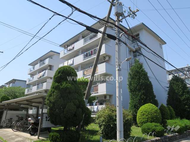 平田住宅10号棟の外観（南東側から）