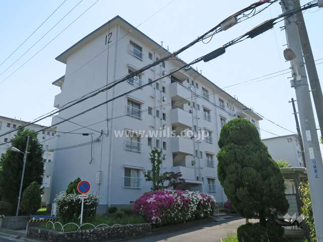 平田住宅12号棟の外観（北東側から）