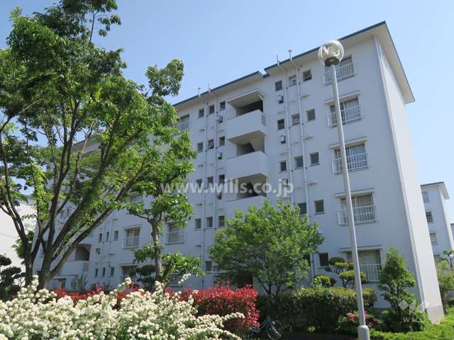 平田住宅13号棟の外観（北西側から）