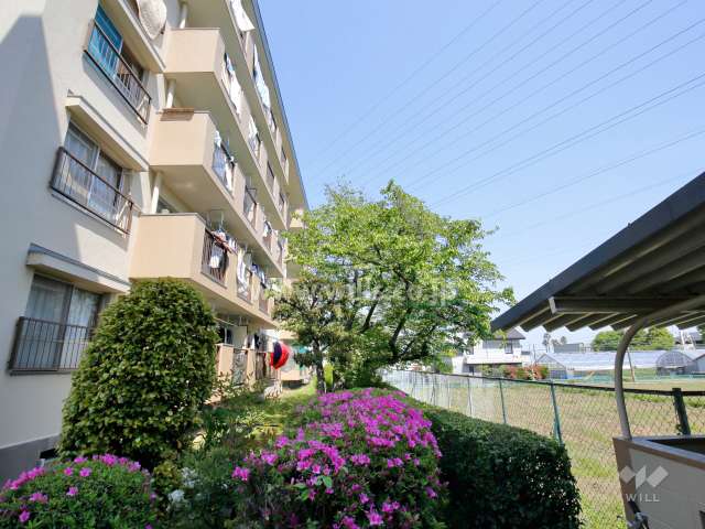 茨木安威団地A-14棟の南側の様子