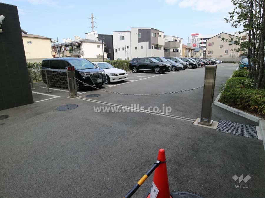 駐車場出入口