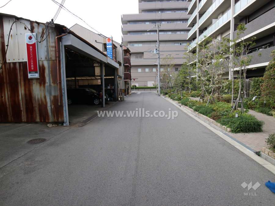 神崎川エアリーの南東側前面道路