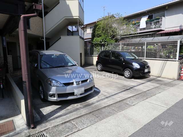 敷地内駐車場(屋外平面式)