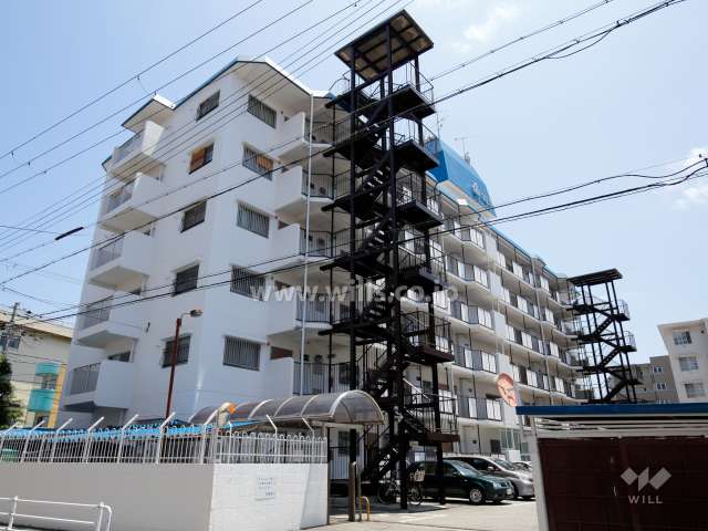 三交宝塚パレスの外観（北西側から）